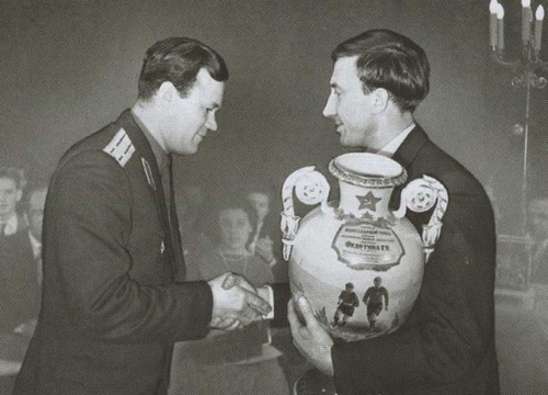 Иллюстрация к книге — Гвардия советского футбола [i_026.jpg]