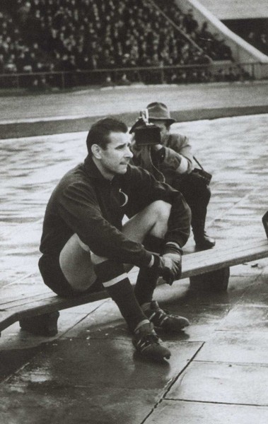 Иллюстрация к книге — Гвардия советского футбола [i_036.jpg]