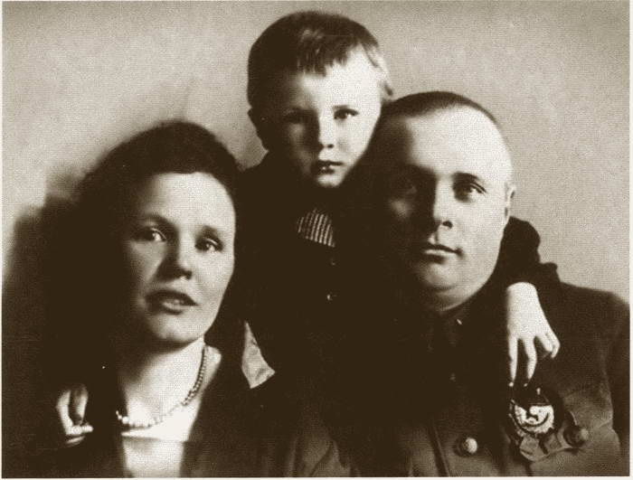 Иллюстрация к книге — Мерецков [i_016.jpg]