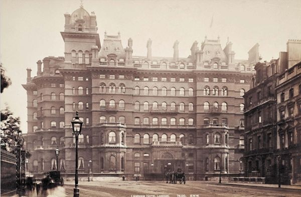 Иллюстрация к книге — Шерлок Холмс. Человек, который никогда не жил и поэтому никогда не умрет [i_072.jpg]