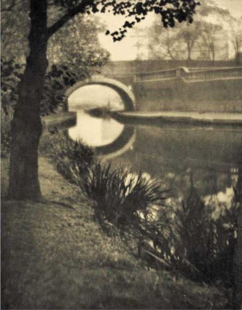 Иллюстрация к книге — Шерлок Холмс. Человек, который никогда не жил и поэтому никогда не умрет [i_139.jpg]