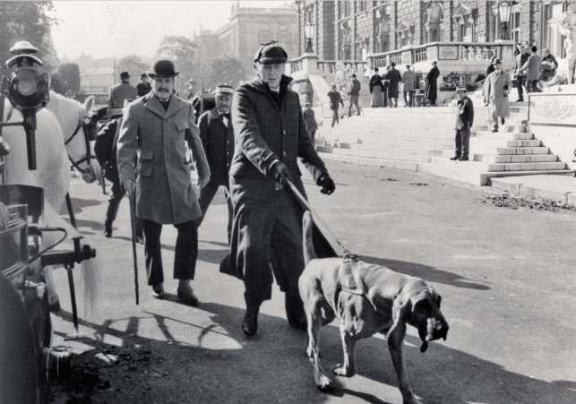 Иллюстрация к книге — Шерлок Холмс. Человек, который никогда не жил и поэтому никогда не умрет [i_197.jpg]