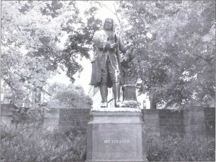 Иллюстрация к книге — Бах [i_005.jpg]