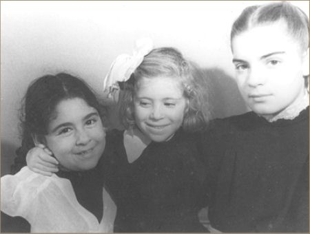 Иллюстрация к книге — Девочки. Дневник матери [i_037.jpg]