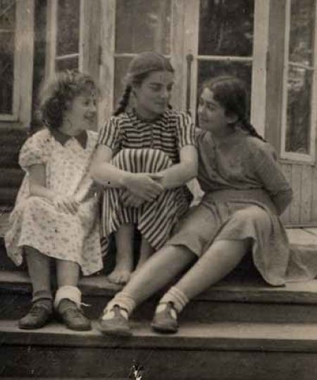 Иллюстрация к книге — Девочки. Дневник матери [i_046.jpg]