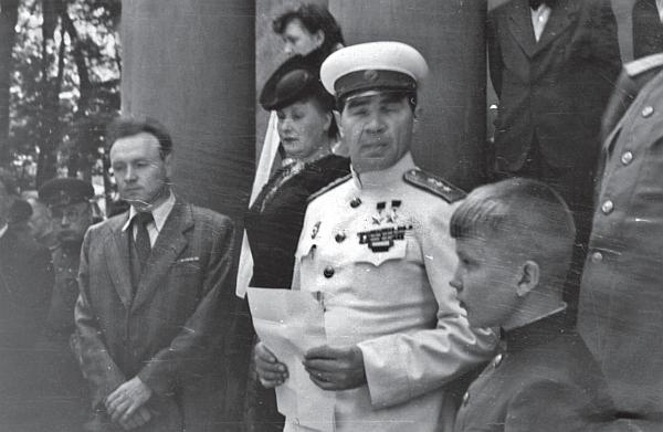 Иллюстрация к книге — Моя свекровь Рахиль, отец и другие... [_39.jpg]