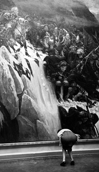 Иллюстрация к книге — Пальто с хлястиком [i_005.jpg]