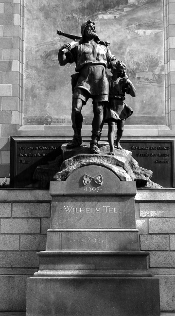 Иллюстрация к книге — Пальто с хлястиком [i_011.jpg]