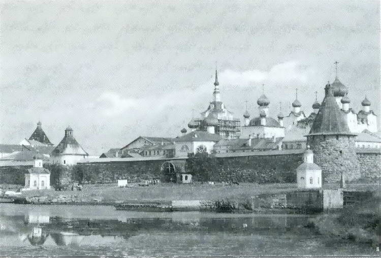 Иллюстрация к книге — Царь Федор Иванович [i_009.jpg]