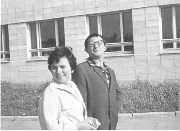 Иллюстрация к книге — Братья Стругацкие [i_020.jpg]