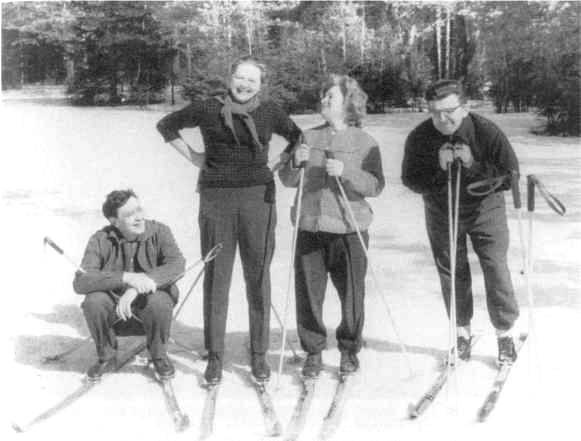 Иллюстрация к книге — Братья Стругацкие [i_028.jpg]