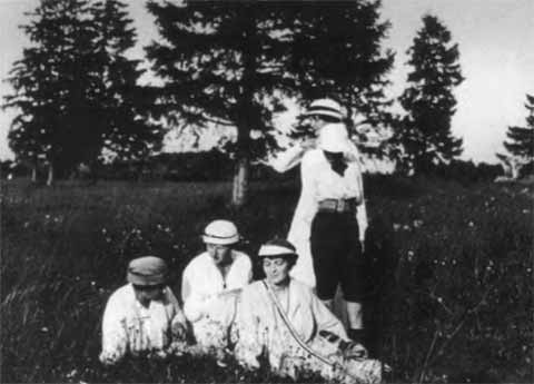 Иллюстрация к книге — Петр Столыпин. Крестный путь реформатора [i_037.jpg]