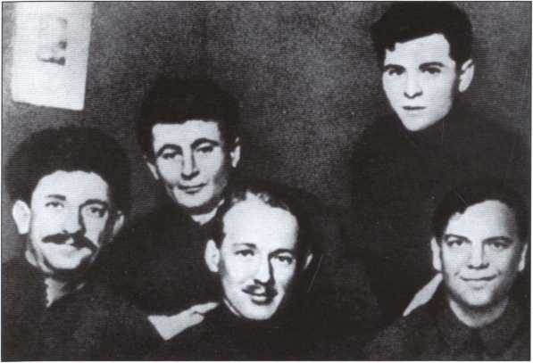 Иллюстрация к книге — Шолохов [i_008.jpg]