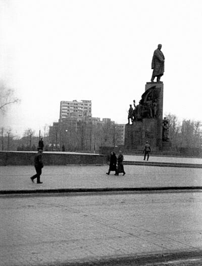 Иллюстрация к книге — "Будь проклят Сталинград!" Вермахт в аду [i_002.jpg]