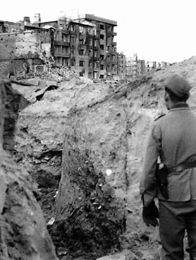 Иллюстрация к книге — "Будь проклят Сталинград!" Вермахт в аду [i_146.jpg]