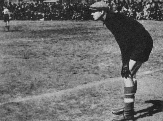 Иллюстрация к книге — Лев Яшин [i_013.jpg]