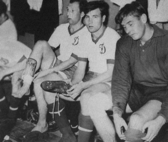 Иллюстрация к книге — Лев Яшин [i_017.jpg]