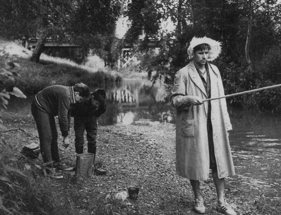 Иллюстрация к книге — Лев Яшин [i_025.jpg]