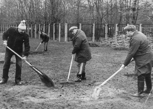 Иллюстрация к книге — Лев Яшин [i_028.jpg]