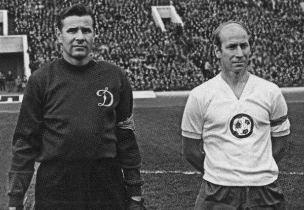 Иллюстрация к книге — Лев Яшин [i_050.jpg]