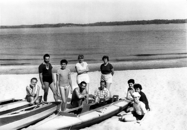 Иллюстрация к книге — Бездумное былое [i_017.jpg]