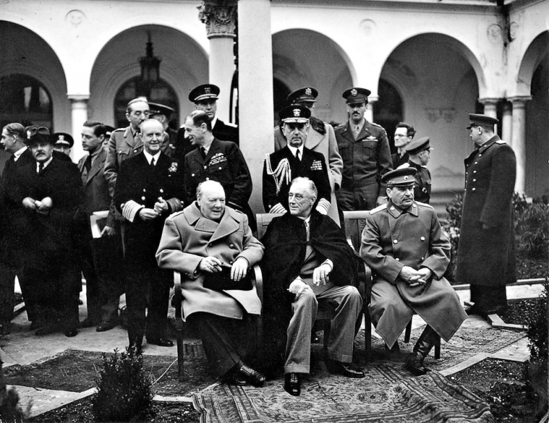 Иллюстрация к книге — Черчилль. Биография [i_055.jpg]