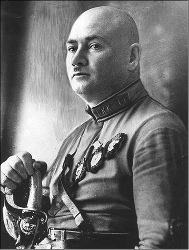 Иллюстрация к книге — Красные против белых. Спецслужбы в Гражданской войне 1917-1922 [i_027.jpg]