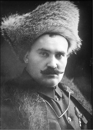 Иллюстрация к книге — Красные против белых. Спецслужбы в Гражданской войне 1917-1922 [i_043.jpg]