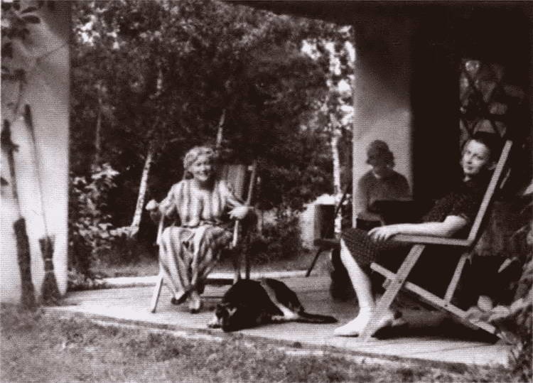 Иллюстрация к книге — Любовь Орлова [i_062.jpg]