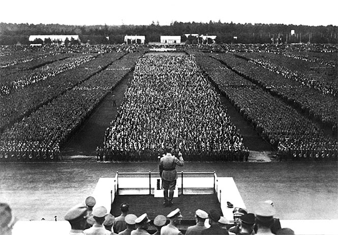 Иллюстрация к книге — Женщина фюрера, или Как Ева Браун погубила Третий рейх [i_022.jpg]