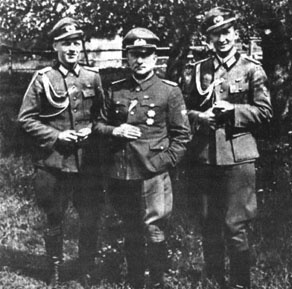 Иллюстрация к книге — Особый штаб "Россия" [p0295.jpg]