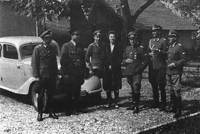 Иллюстрация к книге — Особый штаб "Россия" [p0317.jpg]