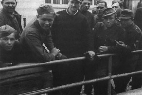 Иллюстрация к книге — Особый штаб "Россия" [p0347.jpg]