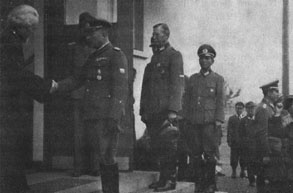 Иллюстрация к книге — Особый штаб "Россия" [p0368.jpg]