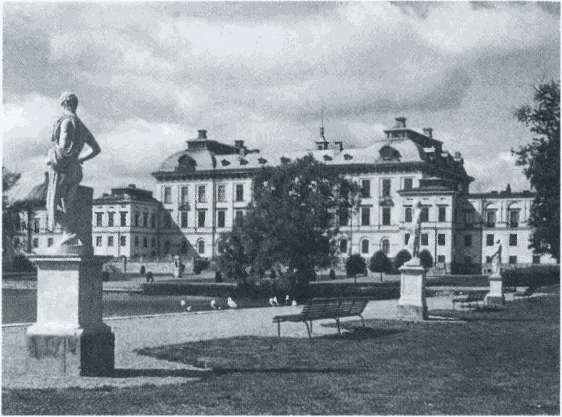 Иллюстрация к книге — Повседневная жизнь советского разведчика, или Скандинавия с черного хода [i_017.jpg]