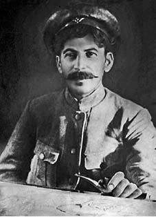 Иллюстрация к книге — Сталин и Берия. Секретные архивы Кремля. Оболганные герои или исчадия ада? [_15.jpg]