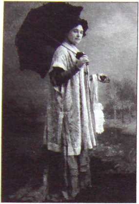 Иллюстрация к книге — Ольга Чехова. Тайная роль кинозвезды Гитлера [i_002.jpg]