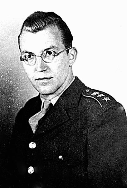 Иллюстрация к книге — Последний бой. Кто освободил Прагу? [i_044.jpg]