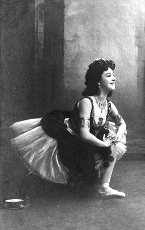 Иллюстрация к книге — Быть балериной. Частная жизнь танцовщиц Императорского театра [i_012.jpg]