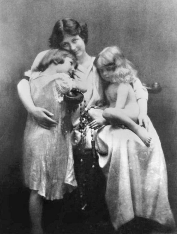 Иллюстрация к книге — Быть балериной. Частная жизнь танцовщиц Императорского театра [i_037.jpg]