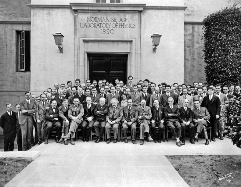 Иллюстрация к книге — Альберт Эйнштейн. Теория всего [_47.jpg]