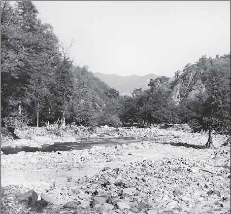 Иллюстрация к книге — Маршал Берия. Штрихи к биографии [i_002.jpg]