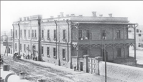 Иллюстрация к книге — Маршал Берия. Штрихи к биографии [i_022.jpg]