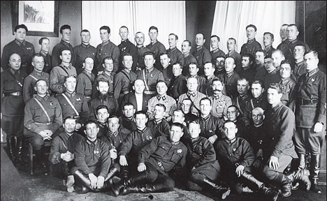 Иллюстрация к книге — Маршал Берия. Штрихи к биографии [i_107.jpg]