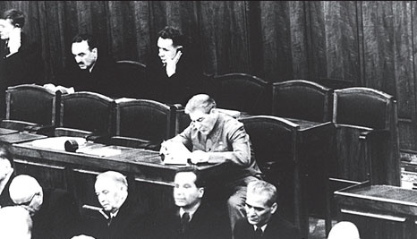 Иллюстрация к книге — Маршал Берия. Штрихи к биографии [i_252.jpg]