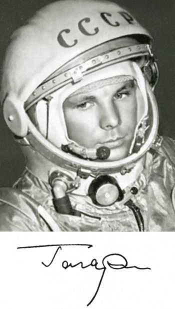 Иллюстрация к книге — Юрий Гагарин [i_001.jpg]
