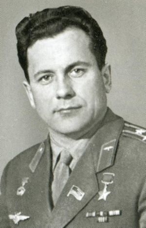 Иллюстрация к книге — Юрий Гагарин [i_019.jpg]