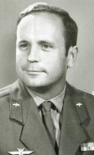 Иллюстрация к книге — Юрий Гагарин [i_023.jpg]