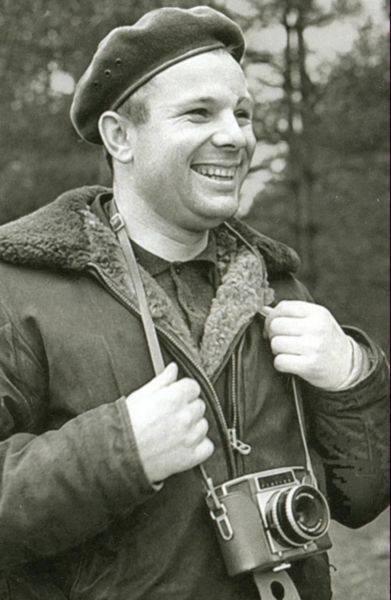 Иллюстрация к книге — Юрий Гагарин [i_045.jpg]