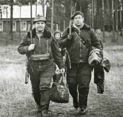 Иллюстрация к книге — Юрий Гагарин [i_053.jpg]